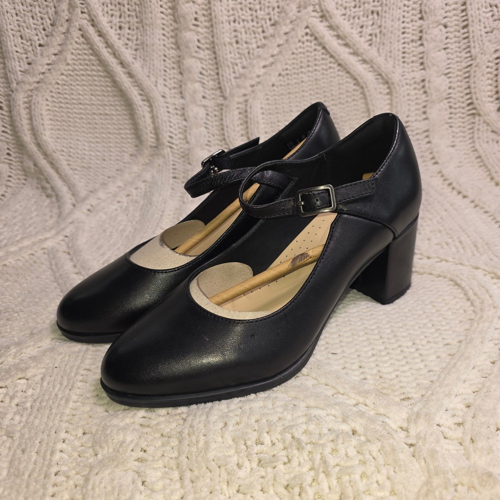 Clarks‎ Freva55 Strap Black Leather Mary Jane Block Heel Pumps Womens 5 New